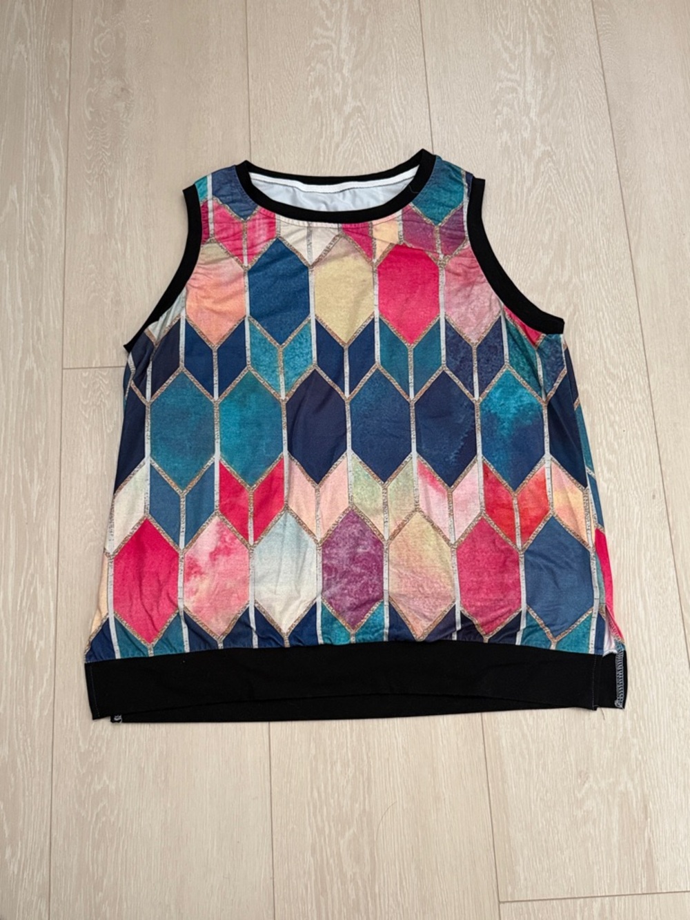 ✨ Multicolored Diamond Pattered  Sleeveless Top